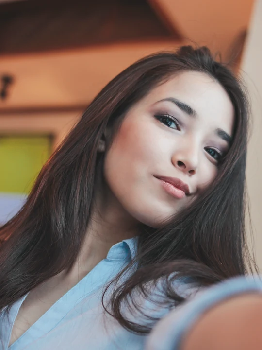 Elena on VYB